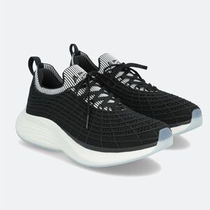 Black and White TechLoom Zipline